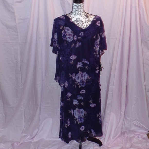 K Woman Dresses & Skirts - K Woman Petite Purple Floral 2PC Skirt Shirt 24WP